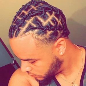 Meet your Posher, Corie